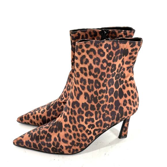 Steve Madden Leopard Leena Boots 7 NWOT Ankle Booties Heel Glam Preppy Animal - Picture 4 of 10